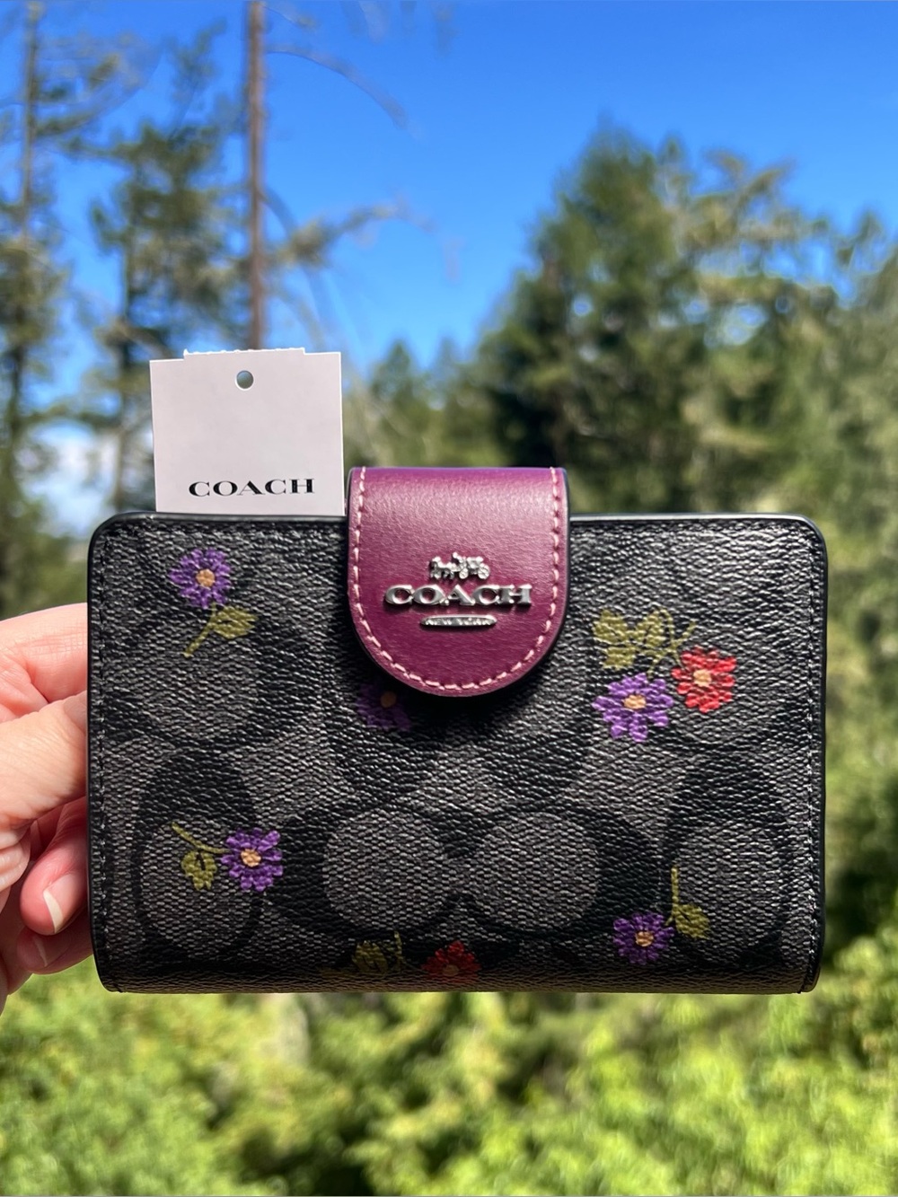 COACH Corner Zip Medium Wallet Signature Canvas Country Floral Print CM986 NWT